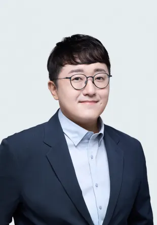 이건웅 전문위원